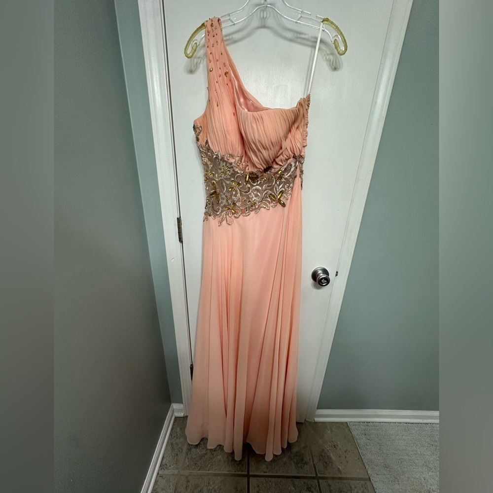 Elegant One-Shoulder Peach Dress with Gold Detailing